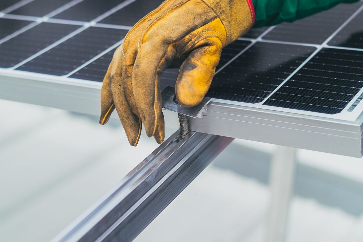 PV-Sets mit Halterung für Balkongeländer im Vergleich